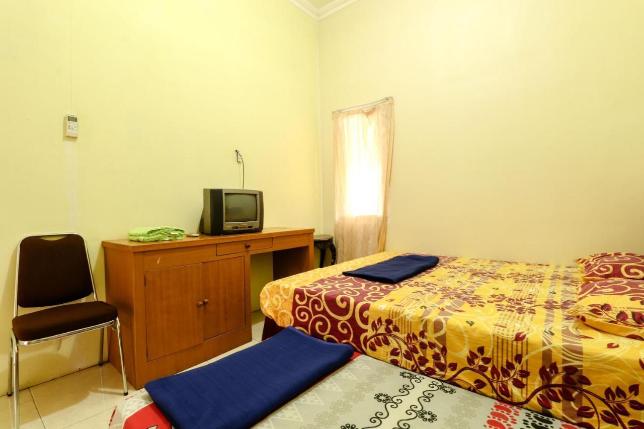 The Joglo Family Hotel Magelang Exteriör bild